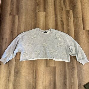 Hudson Gray Heather Gray Cropped Sweatshirt with Pearl Bow Embellishment